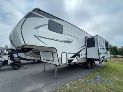 2023 Coachmen Chaparral Lite - Photo 3