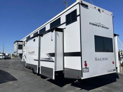 2025 Forest River RV Salem - Photo 4
