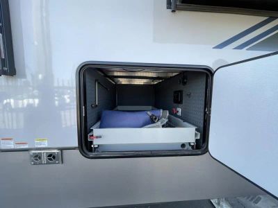 2025 Forest River RV Salem - Photo 5