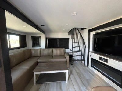 2025 Forest River RV Salem - Photo 17