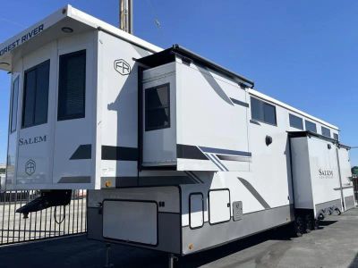 2025 Forest River RV Salem - Photo 2