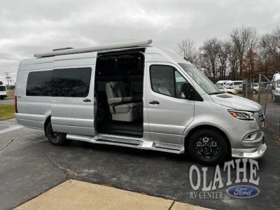 2025 Prime-Time SV Avenger RV — photo 25 view