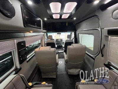 2025 Prime-Time SV Avenger RV — photo 11 view
