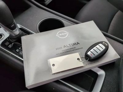 2025 Nissan Altima - Photo 21