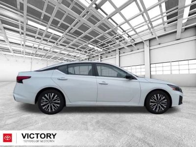 2025 Nissan Altima - Photo 2