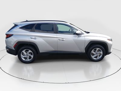 2024 Hyundai Tucson — photo 8 view