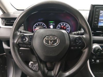 2022 Toyota RAV4 - Photo 12
