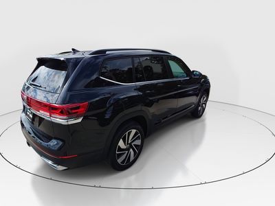 2025 Volkswagen Atlas — photo 7 view