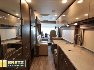 2023 Thor Motor Coach Axis - Photo 17