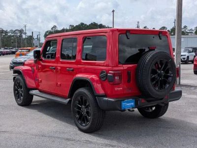 2025 Jeep Wrangler - Photo 3