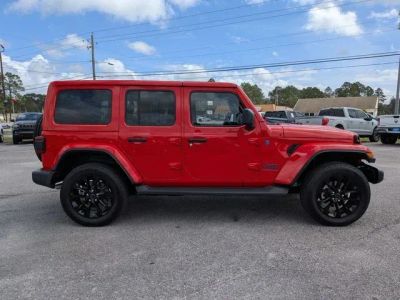 2025 Jeep Wrangler - Photo 6