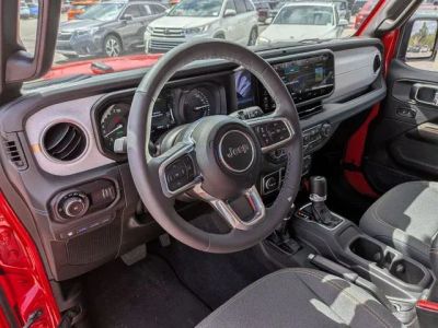 2025 Jeep Wrangler - Photo 26