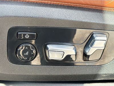 2023 BMW X7 - Photo 27