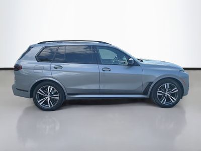 2023 BMW X7 - Photo 6