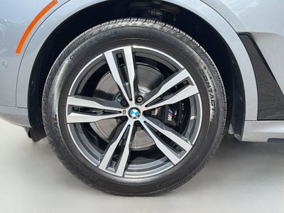 2023 BMW X7 - Photo 9