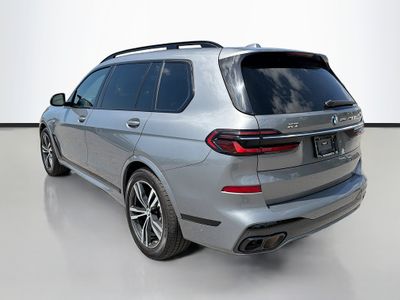 2023 BMW X7 - Photo 3