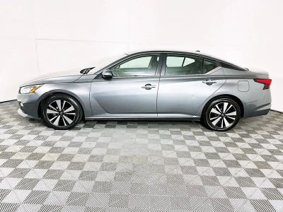 2021 Nissan Altima — engine compartment view