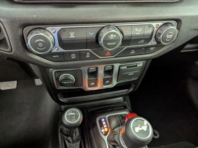 2026 Jeep Wrangler — photo 19 view
