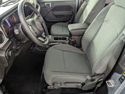 2026 Jeep Wrangler — photo 10 view