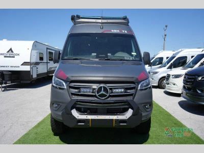 2026 Remote Vans Remote Vans — side profile view
