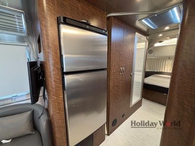 2025 Airstream Globetrotter - Photo 15