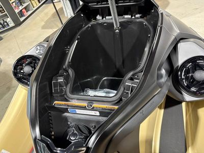 2025 Sea-Doo RXT-X 325 Metallic Tan / Lava Red Premium - Photo 15