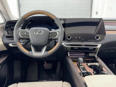 2026 Lexus RX 350 LUXURY AWD - Photo 4
