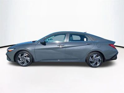 2026 Hyundai ELANTRA — photo 8 view