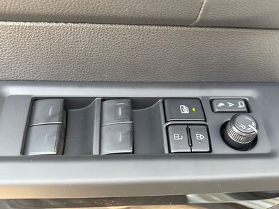 2026 Toyota Tundra — photo 8 view