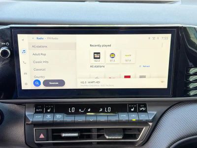 2025 Toyota Camry — photo 30 view