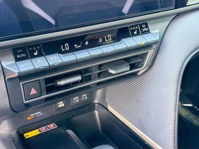 2025 Toyota Camry — photo 33 view
