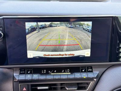 2025 Toyota Camry — photo 32 view