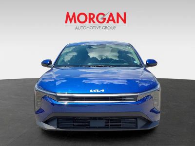 2025 Kia K4 — photo 8 view