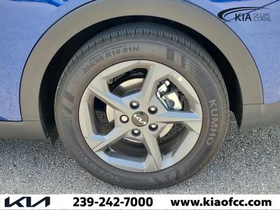 2025 Kia K4 — photo 12 view