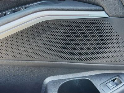 2025 BMW 3 Series — photo 24 view