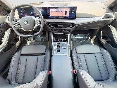 2025 BMW 3 Series — photo 16 view