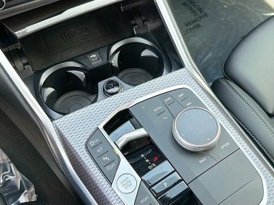 2025 BMW 3 Series — photo 29 view