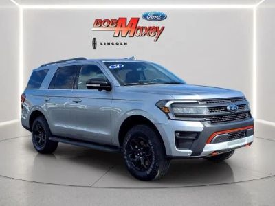 2024 Ford Expedition — rear three-quarter view