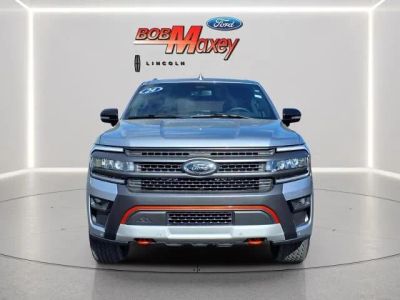 2024 Ford Expedition — side profile view
