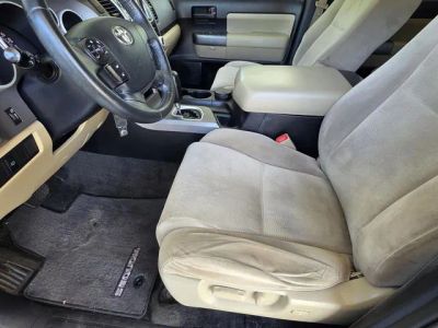 2012 Toyota Sequoia - Photo 6