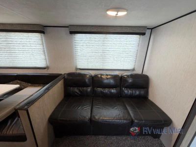 2021 Heartland Prowler — photo 10 view