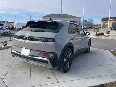 2026 Hyundai IONIQ 5 - Photo 5
