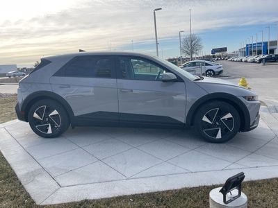 2026 Hyundai IONIQ 5 - Photo 8