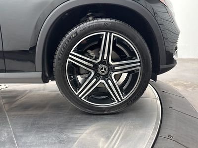 2026 Mercedes-Benz GLC — photo 9 view