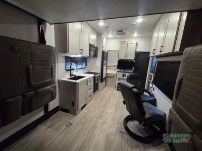 2027 Jayco Seismic - Photo 22