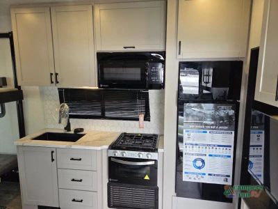 2027 Jayco Seismic - Photo 29