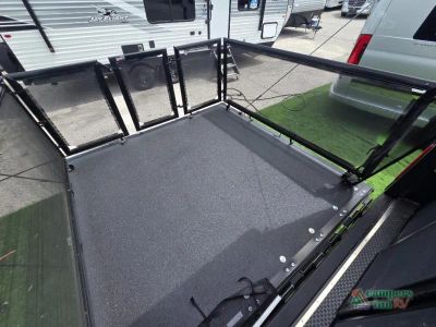 2027 Jayco Seismic - Photo 12