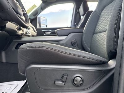 2026 Ram 1500 — photo 12 view