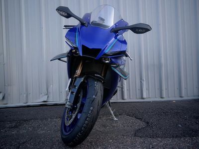 2026 Yamaha YZF-R1 - Photo 3