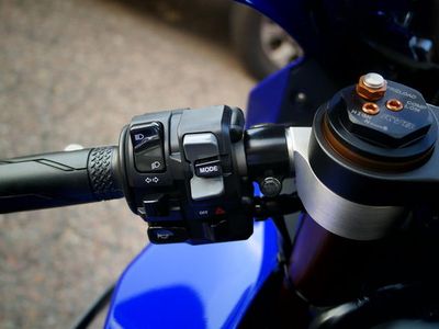 2026 Yamaha YZF-R1 - Photo 7